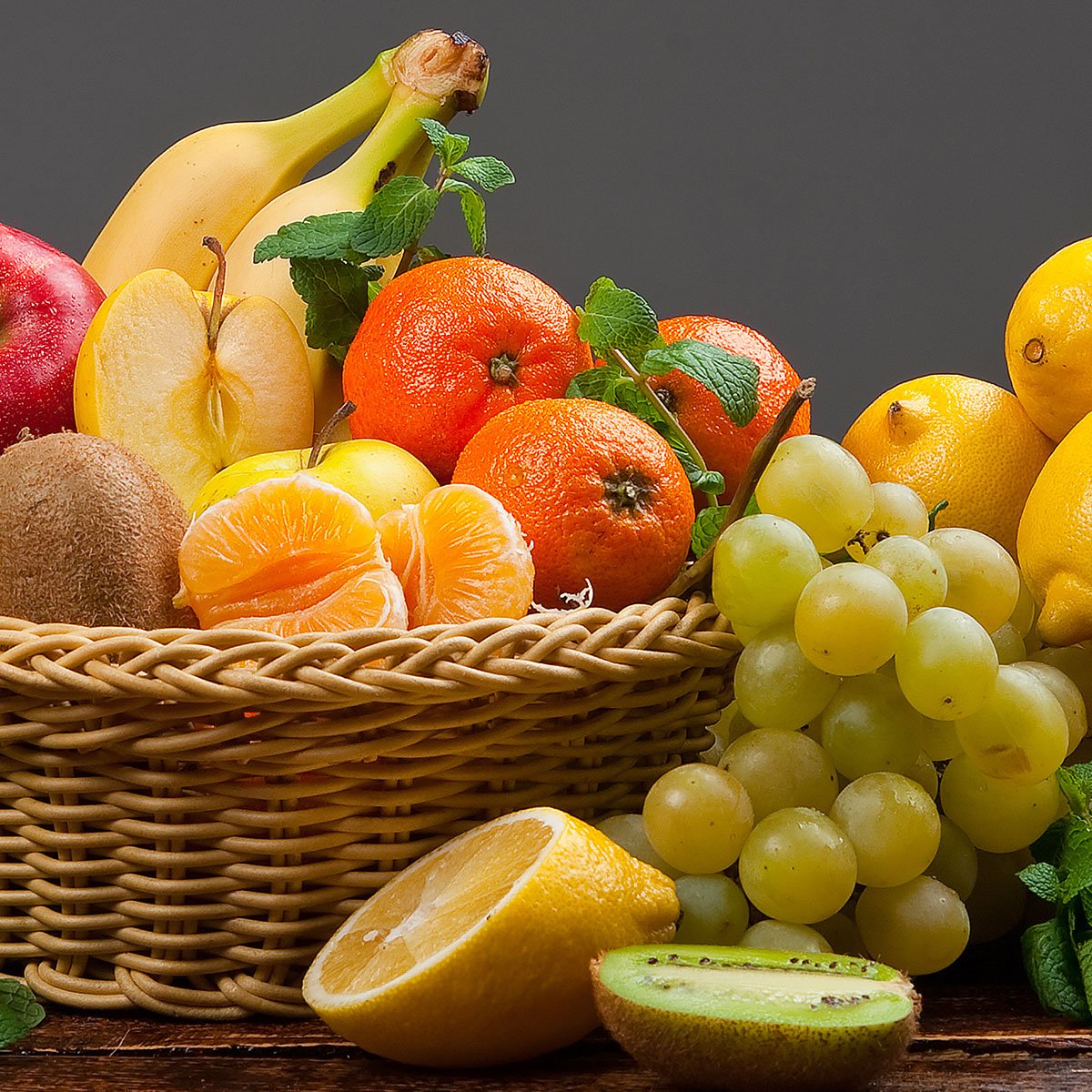 10 manfaat makan buah-buahan dengan rutin menetralkan racun detoksifikasi
